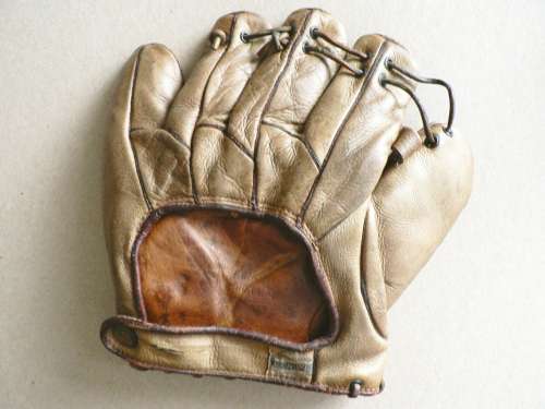 Bucky Harris Ken Wel 559 Back